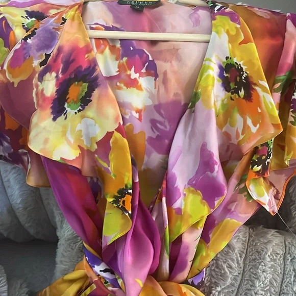 NWT Lauren Ralph Lauren GORGEOUS FLORAL RUFFLE All silk Blouse Size 14 - Picture 2 of 13